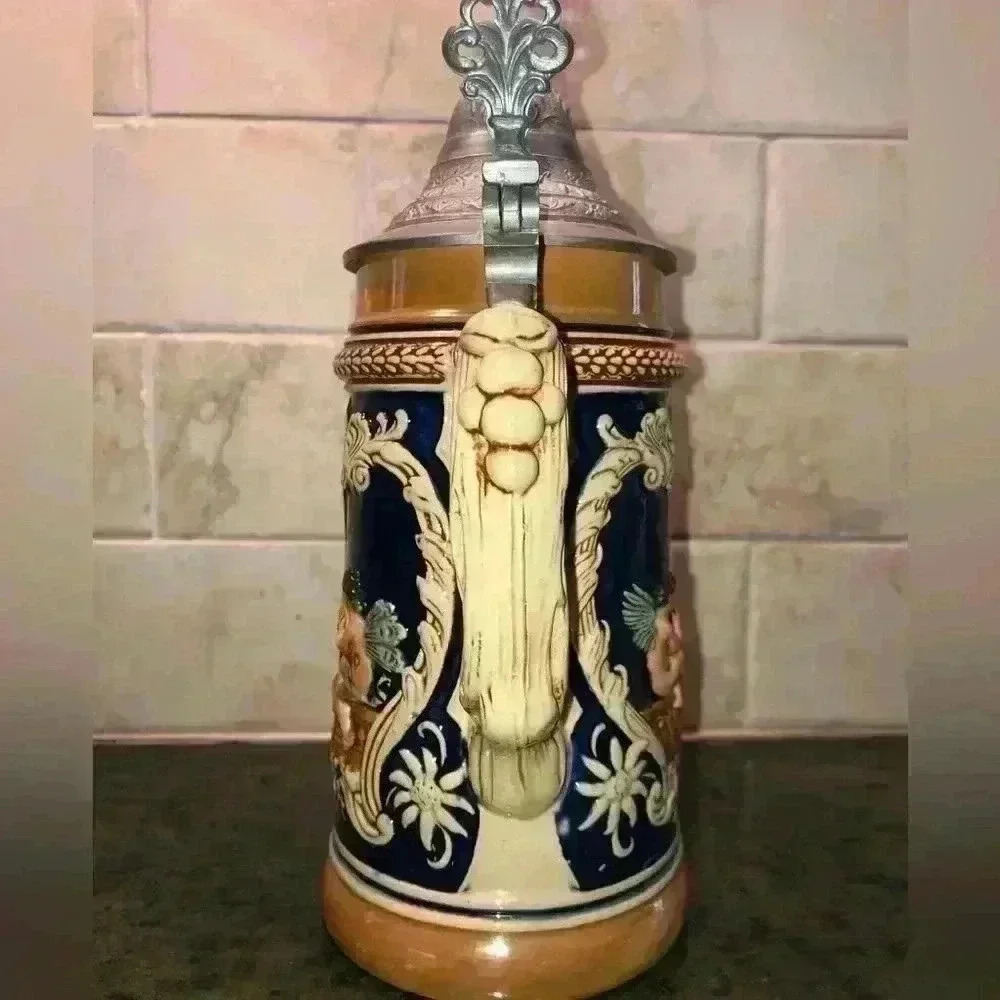 Dunker and Breiden Beerstein with metal lid - Picture 4 of 9